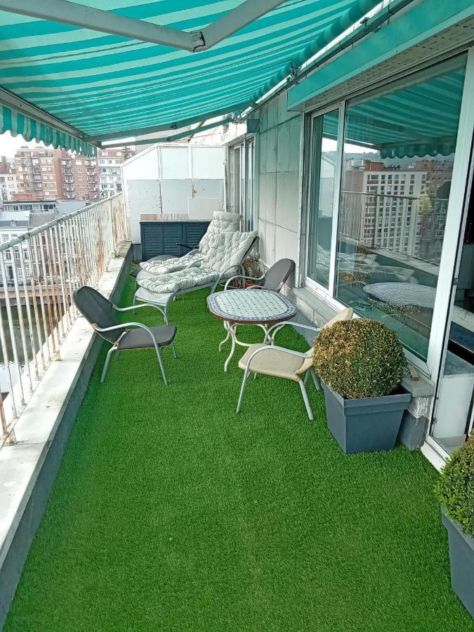 Liege Centre Mediacite Appartement Possible Parking Terrasse Immense 8Eme Pour 2 Personnes Экстерьер фото